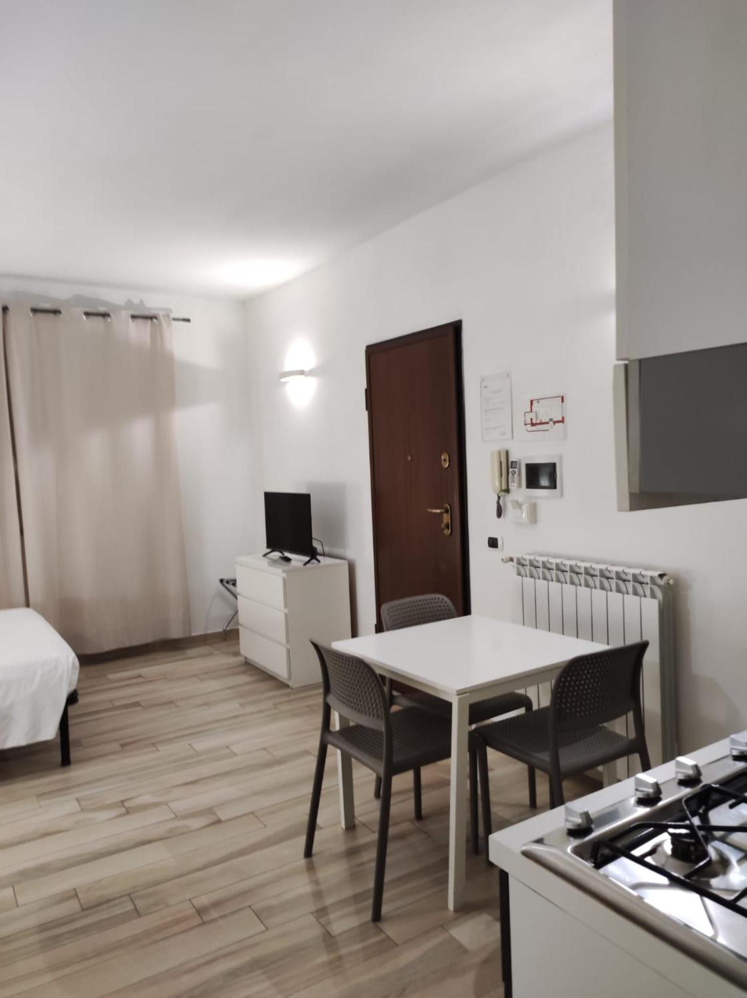 Dalmati House San Lorenzo Рим Экстерьер фото